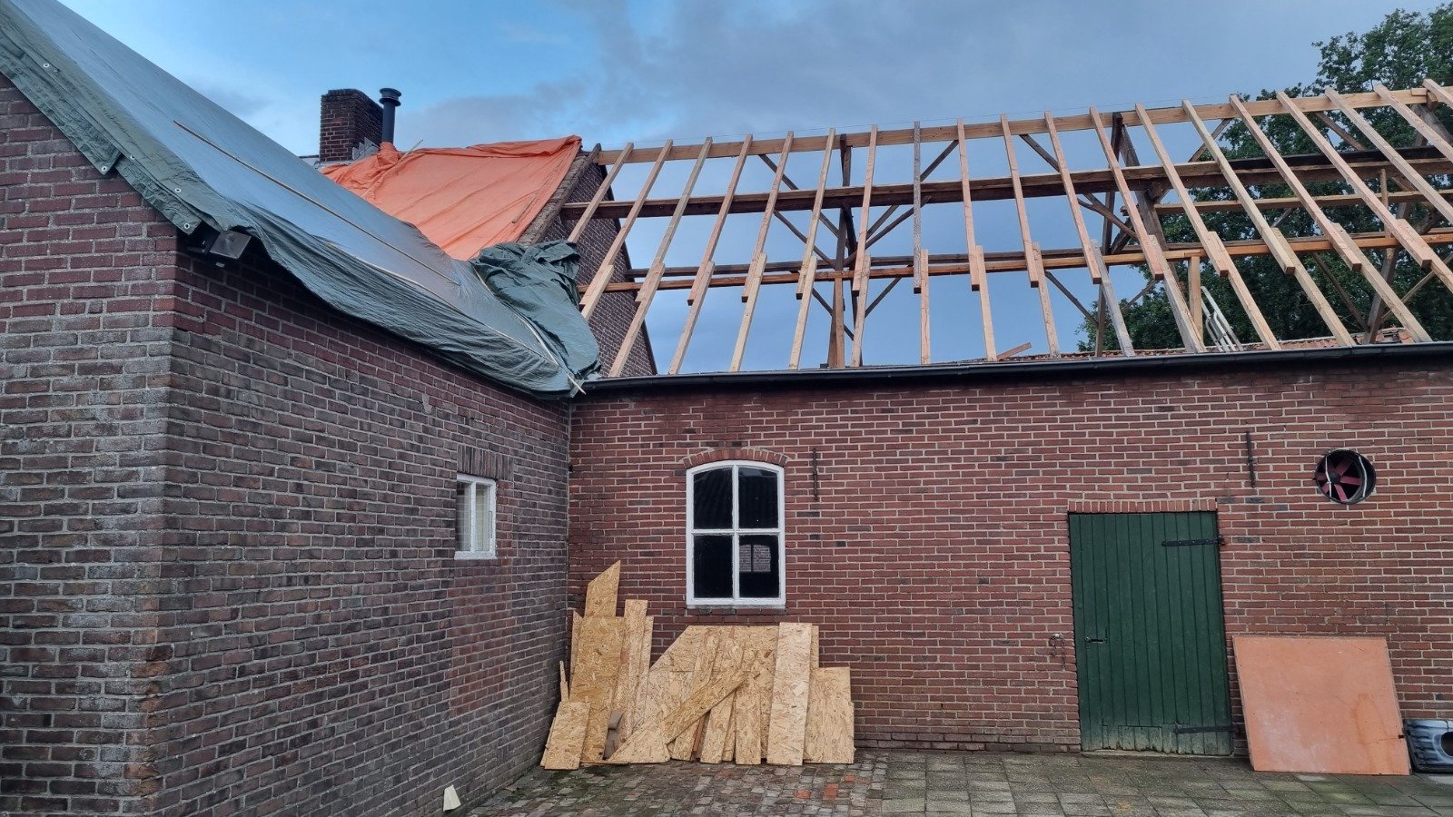 PHOTO 2022 09 26 12 29 095 dak reparatie - Dak Experts 24/7